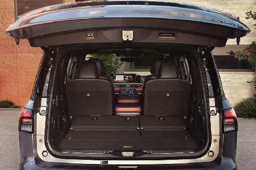 Trunk Open Closer View of QX80 Trunk Open Closer View of QX80