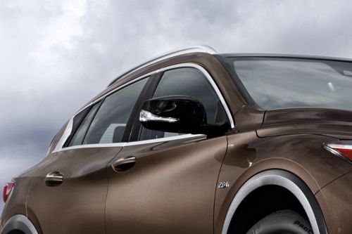 Infiniti QX30 Drivers Side Mirror Front Angle