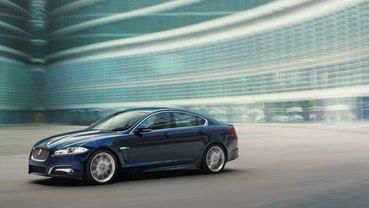 Jaguar XF Premium Luxury Side Medium View