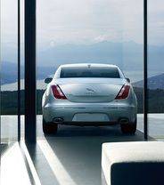 Full Rear View of Jaguar XJ Luxury SWB