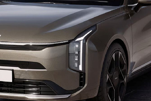 K8 Headlight