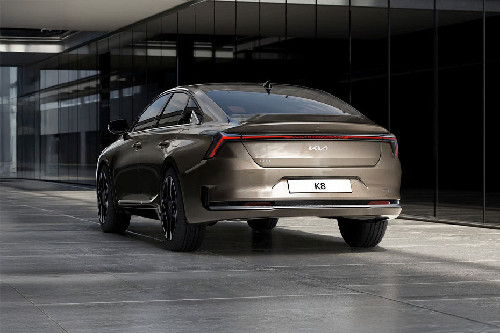 Rear Medium View of KIA K8
