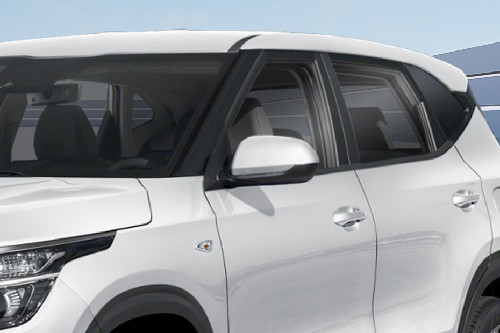 KIA Seltos 2026 Drivers Side Mirror Front Angle