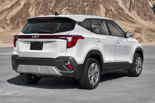 Seltos 2026 Rear angle view