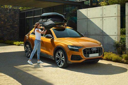 Audi Q8 Front Cross Side View