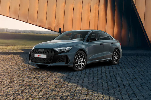 RS3 Front angle low view