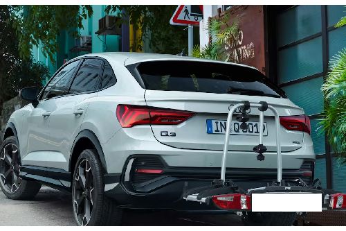 Q3 Sportback Rear angle view
