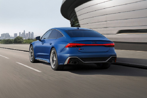 Rear Medium View of Audi RS7 Sportback