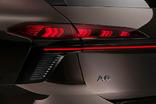 A6 Avant Tail light