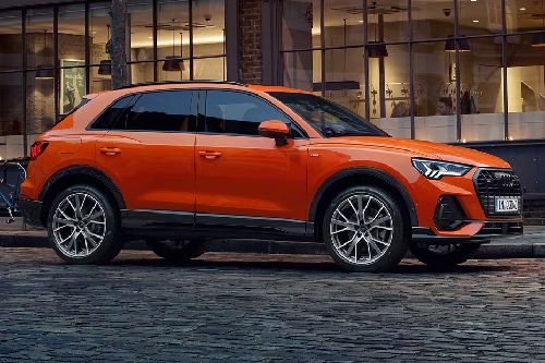 Audi Q3 Front Cross Side View