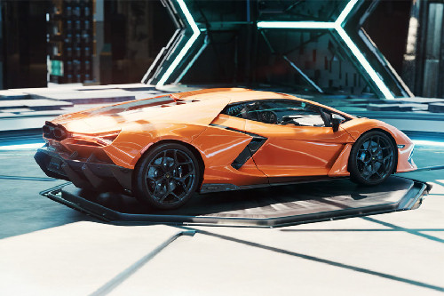 Revuelto Rear Medium Side View