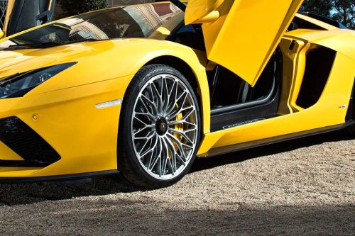 Aventador Wheel