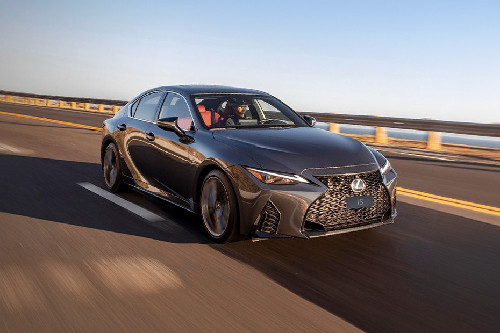 Lexus IS