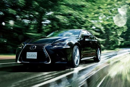 Lexus GS Hybrid Front Side View