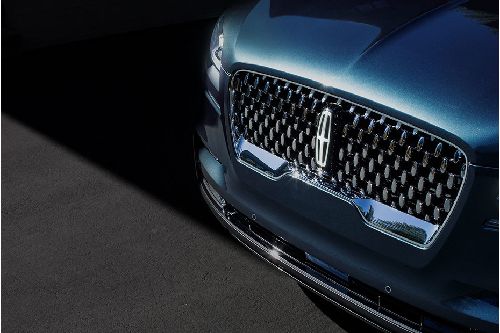 Aviator Grille View