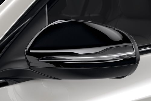 Mercedes-Benz GLC-Class Drivers Side Mirror Front Angle