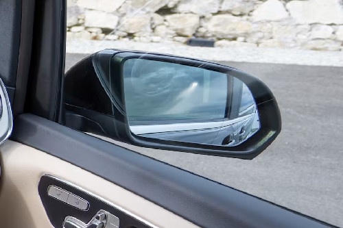 Mercedes-Benz V-Class Drivers Side Mirror Rear Angle