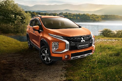 Mitsubishi Xpander Cross Front Cross Side View