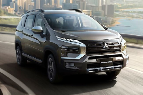 Mitsubishi Xpander Cross Front Medium View