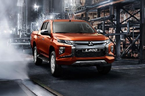 Mitsubishi L200 Front Angle High View