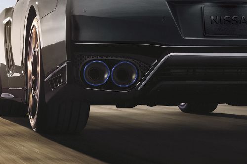 Exhaust Pipe of Nissan GT-R