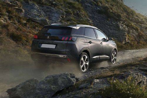 3008 (2023-2024) Rear angle view