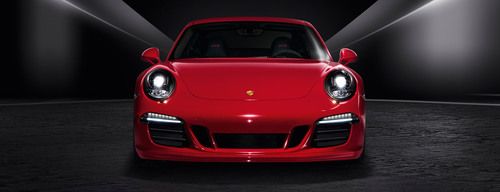 Full Front View of 911 Carrera 4 GTS