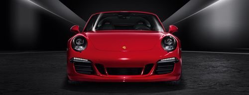Full Front View of 911 Targa 4 GTS