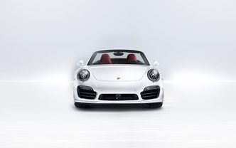 Full Front View of 911 Turbo S Cabriolet