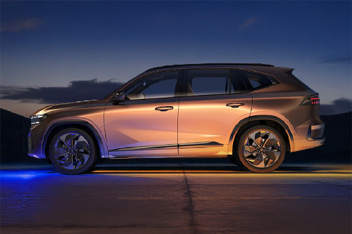 Koleos Side view Koleos Side view