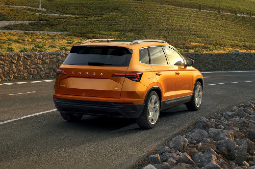 Karoq Rear angle view