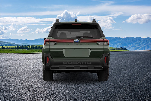 Full Rear View of Subaru Outback 2026