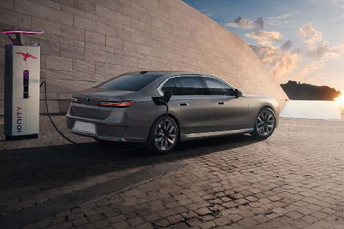 i7 Rear angle view