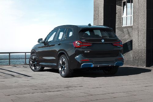Rear Cross Side View of BMW IX3