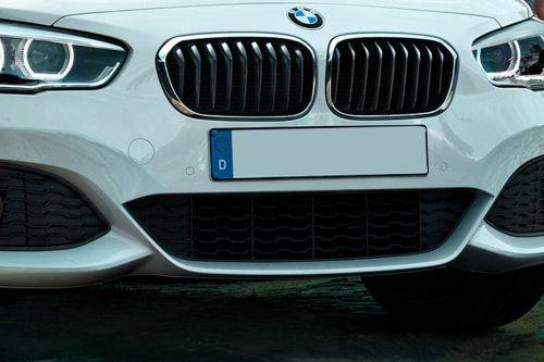1 Series 5 Door Grille View