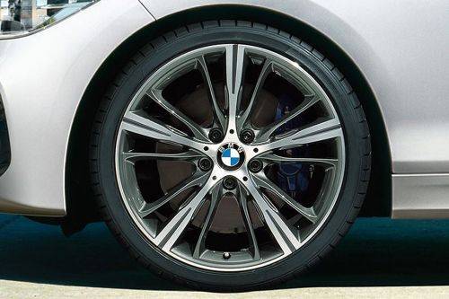 1 Series 5 Door Wheel