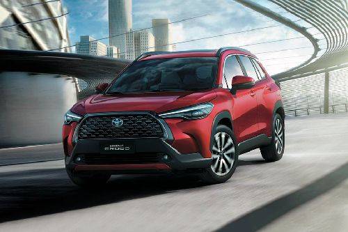 Corolla Cross Hybrid (2021-2022) Front angle low view