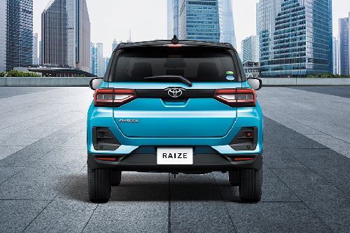 Full Rear View of Toyota Raize