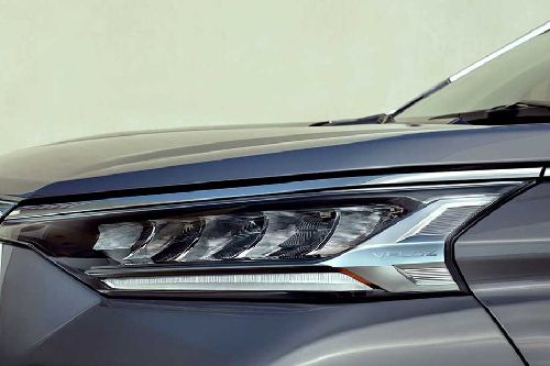 Veloz Headlight