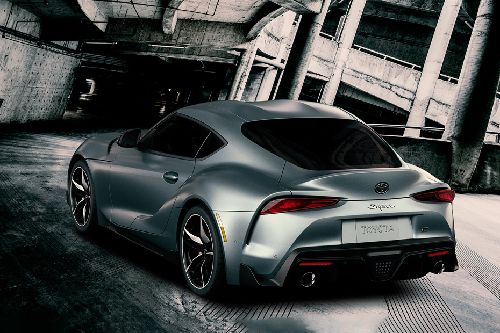 Rear Medium View of Toyota Supra (2023)