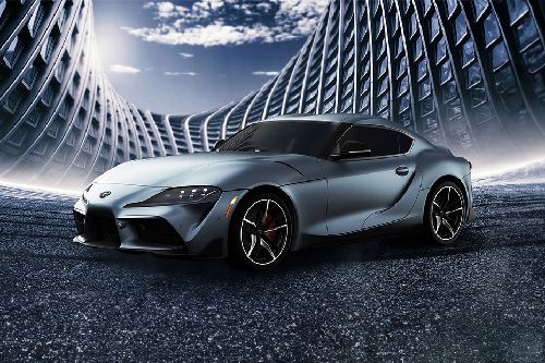 Toyota Supra (2023) Side Medium View