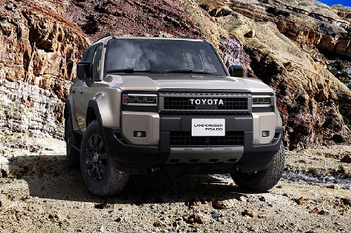 Land Cruiser Prado Medium Angle Front View