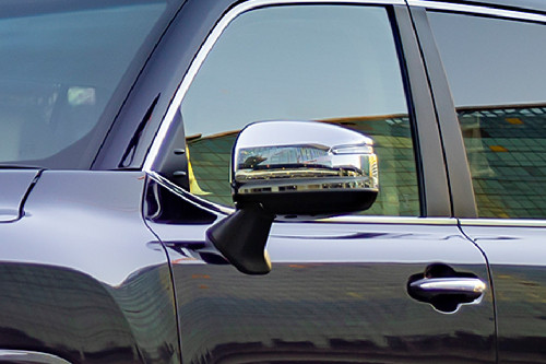 Toyota Land Cruiser 300 Drivers Side Mirror Front Angle