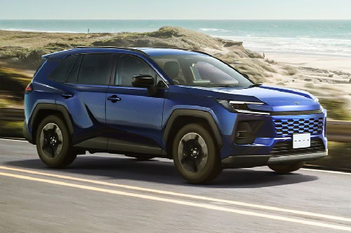 Toyota RAV 4 HEV Front Cross Side View