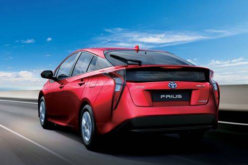 Which is Better? Lexus ES Hybrid or Toyota Prius | Full Comparison