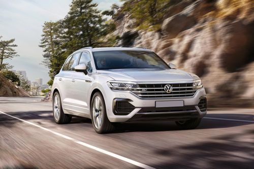 Volkswagen Touareg Front Cross Side View
