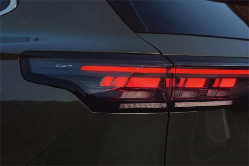Tiguan Tail light