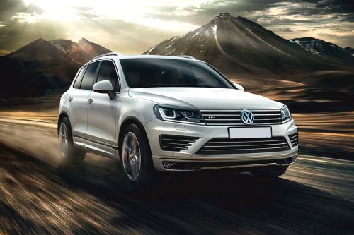 Volkswagen Touareg (2012-2021) Front Medium View