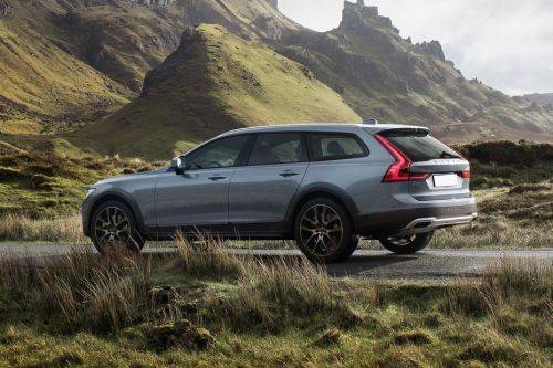 Rear Cross View of Volvo V90