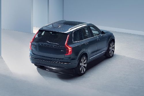 XC90 Rear angle view